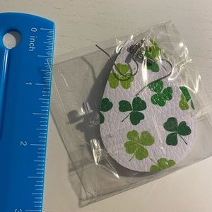 St. Patrick’s earrings 4 leaf clover*vegan leather